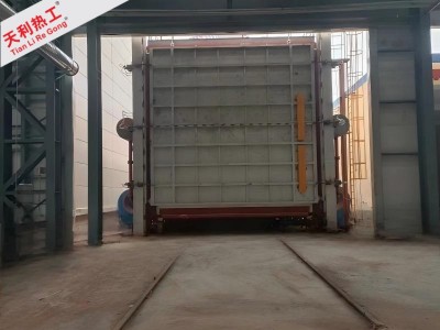 变容式台车退火炉