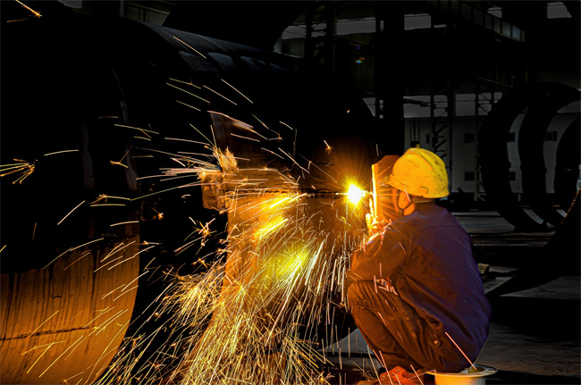 認(rèn)真作業(yè)中