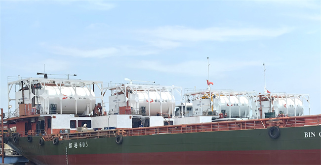 新鄉(xiāng)誠德船用燃料罐