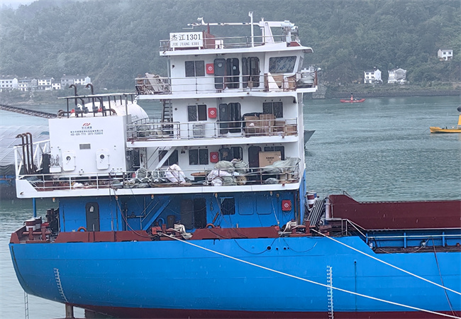 新鄉(xiāng)誠(chéng)德船舶LNG燃料罐