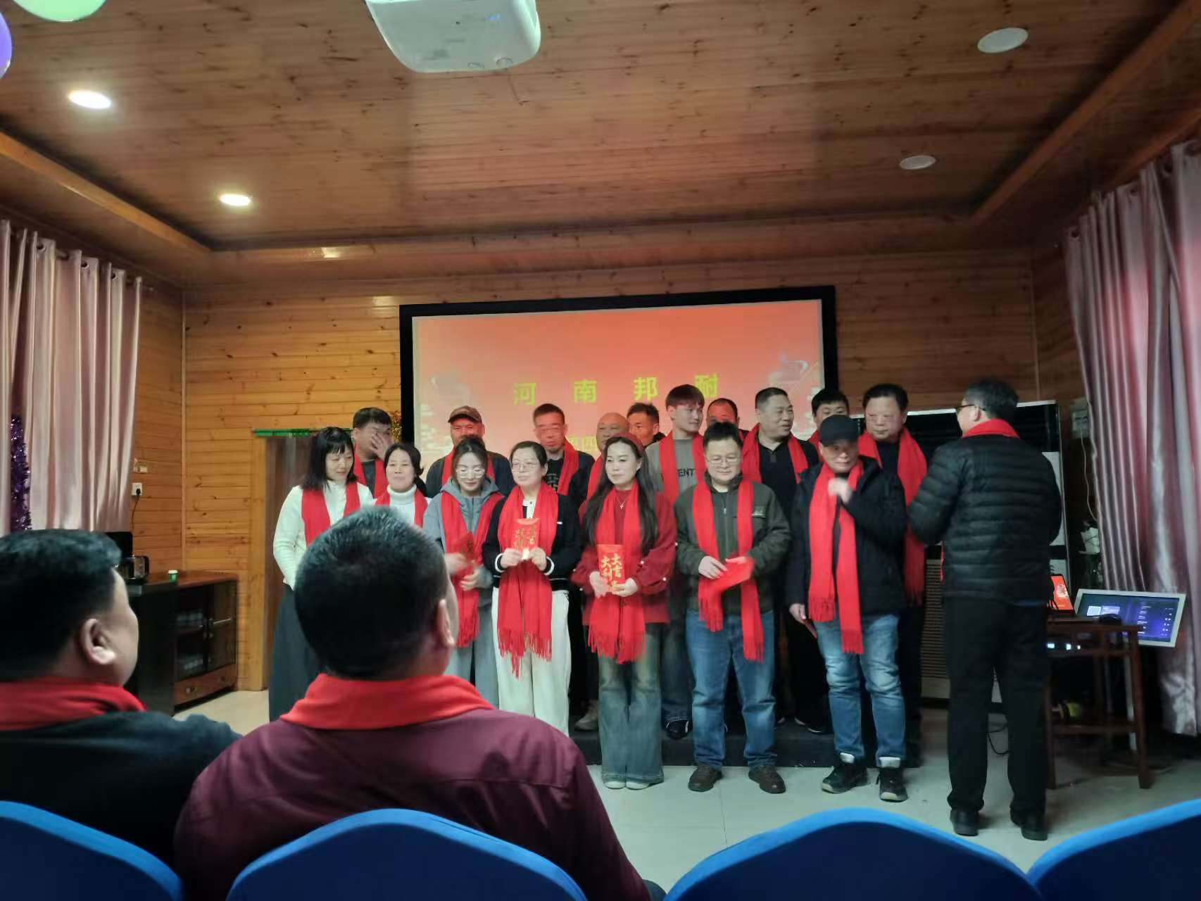 806118106c9623d126a0a22fd744d90a