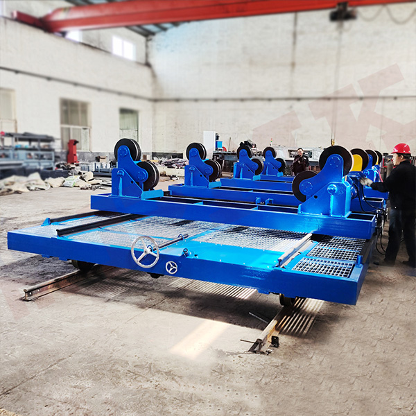 高温滚轮架轨道车