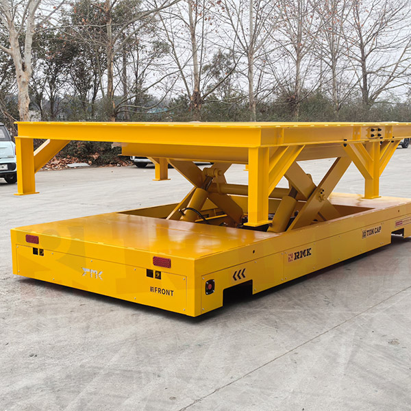 剪叉举升800高 10吨液压转向无轨车