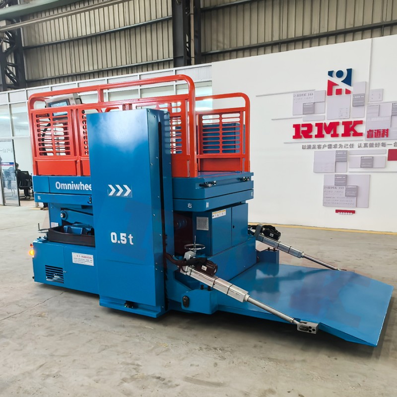 多功能大飞机检修用全向车