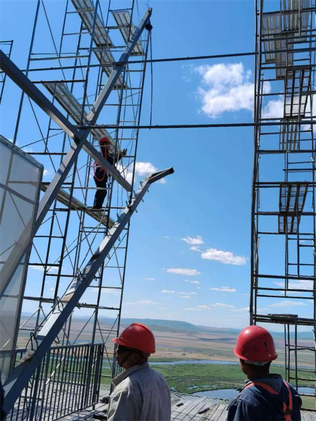 新世纪游乐现场施工实拍 新世纪游乐现场施工实拍