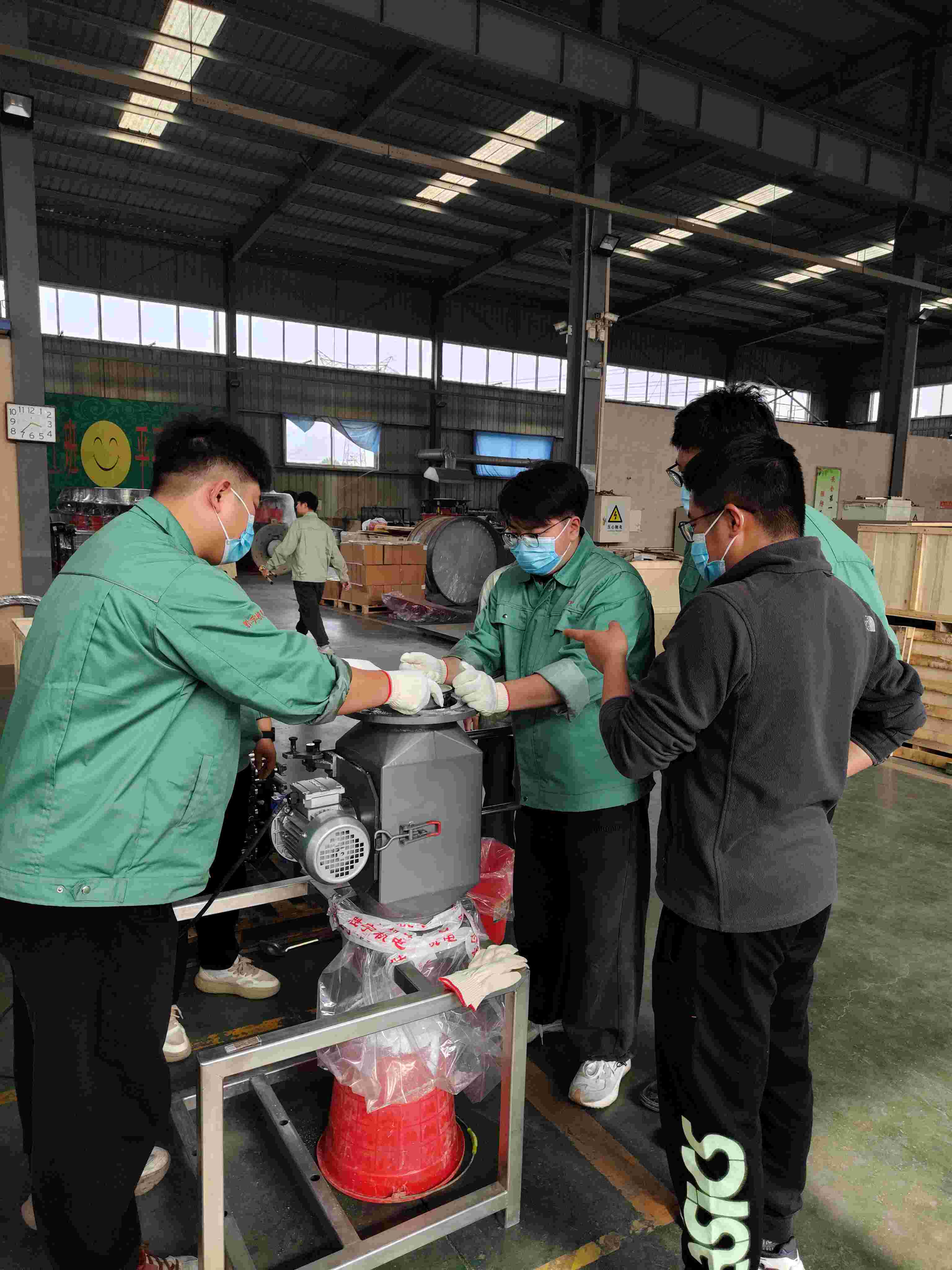 江苏客户莅临我司考察，实地感受设备性能与实验成效