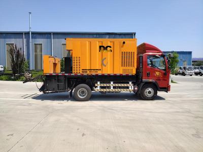 HTN5110TFC型稀浆封层车