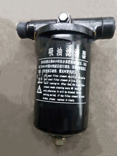 吸油滤清器