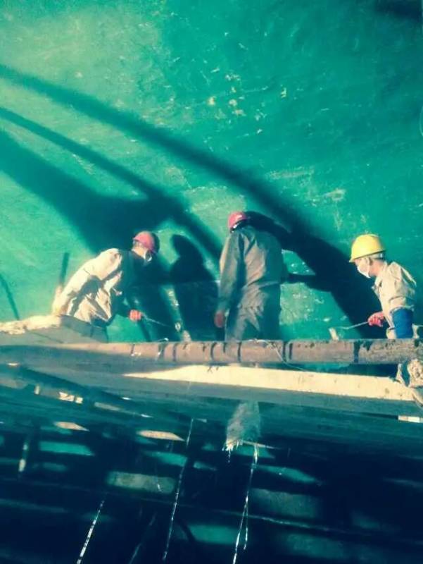 三門峽大唐電廠脫硫改造項(xiàng)目內(nèi)壁玻璃鱗片防腐