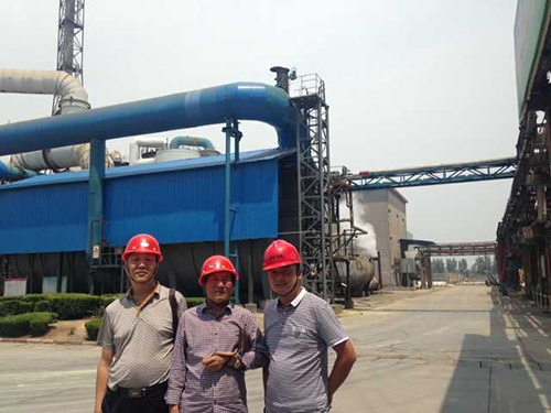 公司領(lǐng)導(dǎo)實(shí)地視察施工