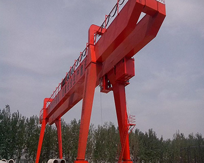 双梁吊钩门式起重机