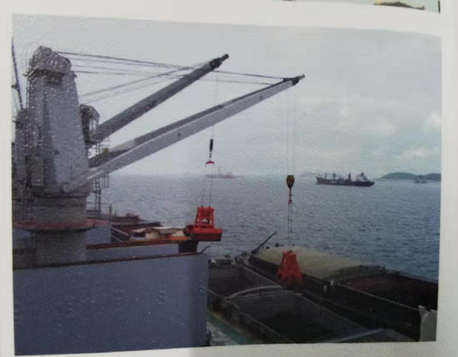 無線遙控雙瓣抓斗