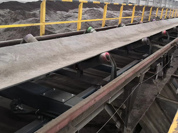 全悬浮式皮带秤安装现场