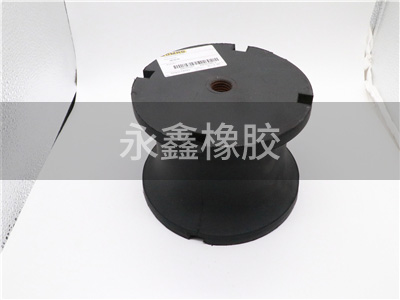 压路机减震器
