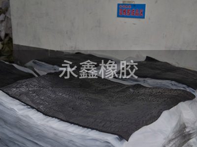 混炼胶