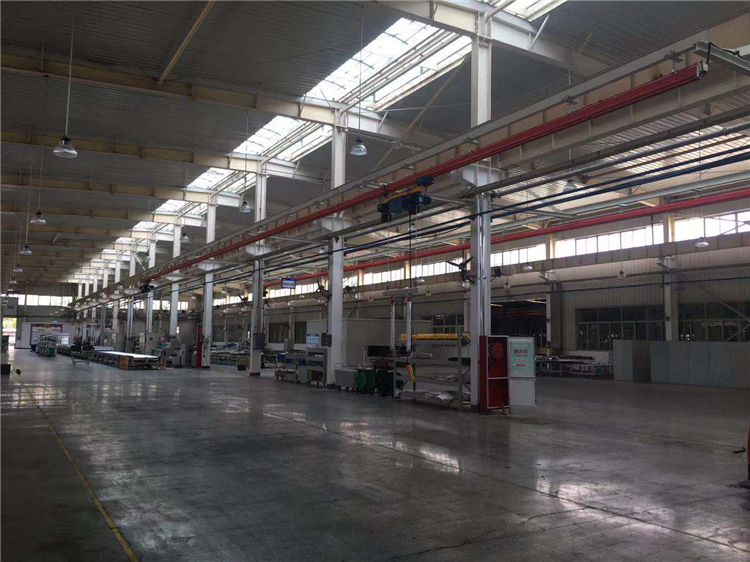 自立式刚性轨道