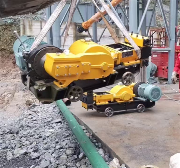 湖南工地3S三缸柱塞泵客户现场