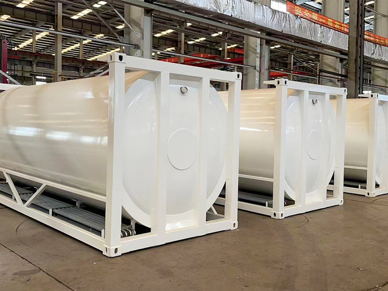 Tank container