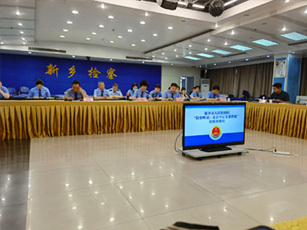 新乡市人大代表、河南中耐高科炉衬料有限公司总经理王江伟参加新乡市人民检察院的检察开放日活动