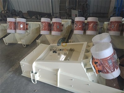Vibrating feeder