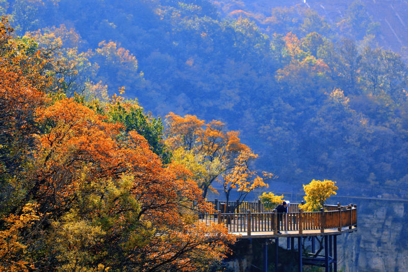 宝泉秋景