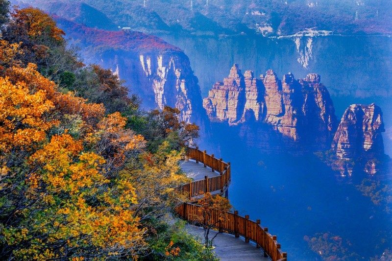 宝泉秋景