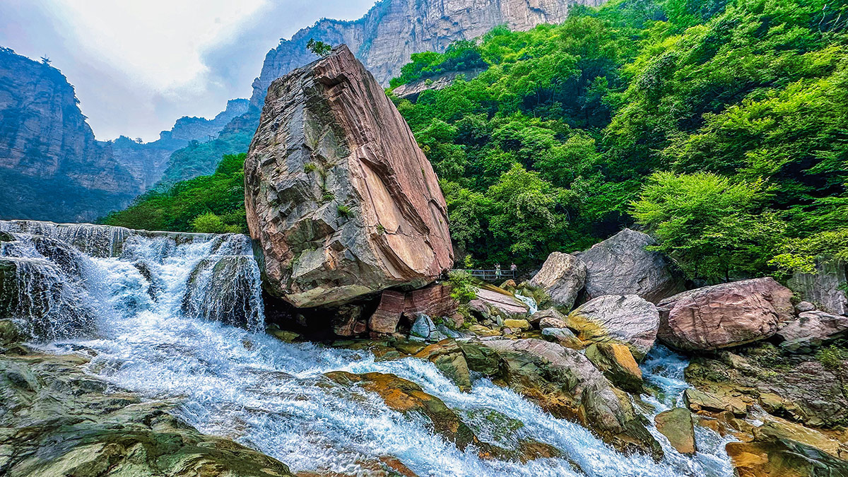 초보석(招寶石)