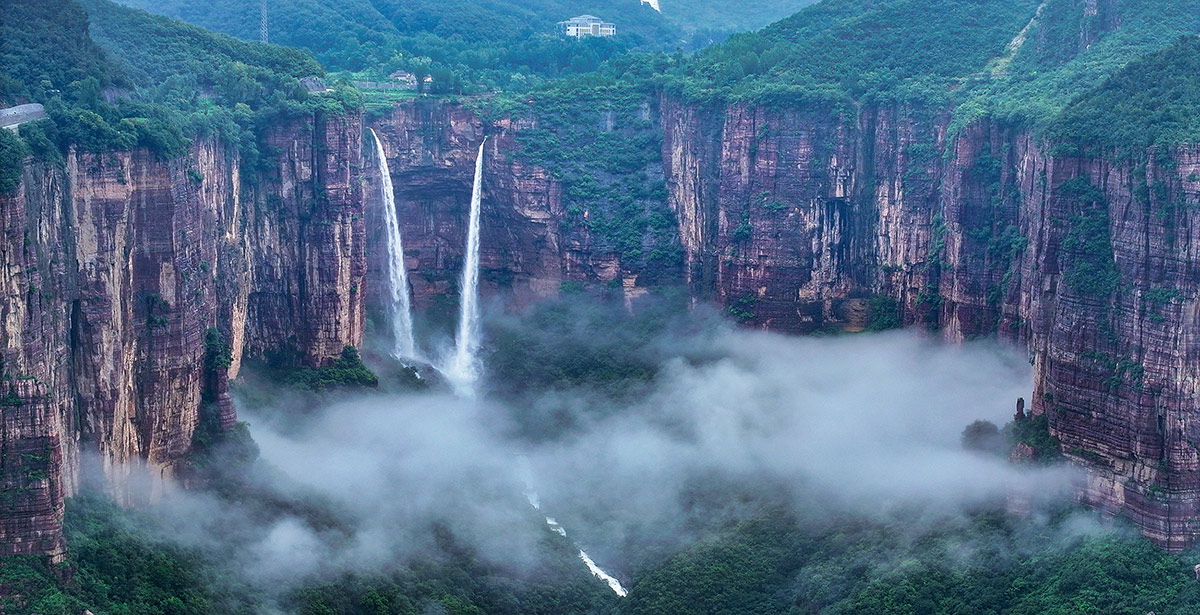 Shuanglong Waterfall