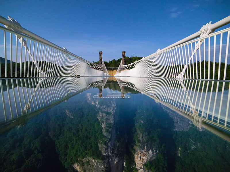 自贡高峰公园玻璃桥图片