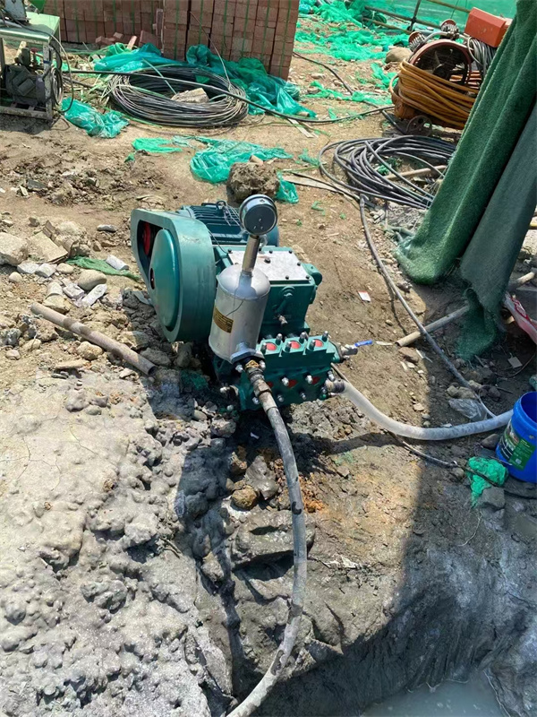 bw160三缸注浆机客户现场