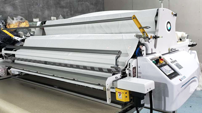 Fabric Laying Machine