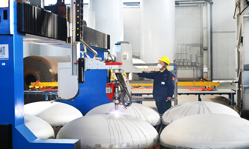 机器人封头开孔设备