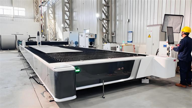 党建引领风帆劲，诚德发展正当时