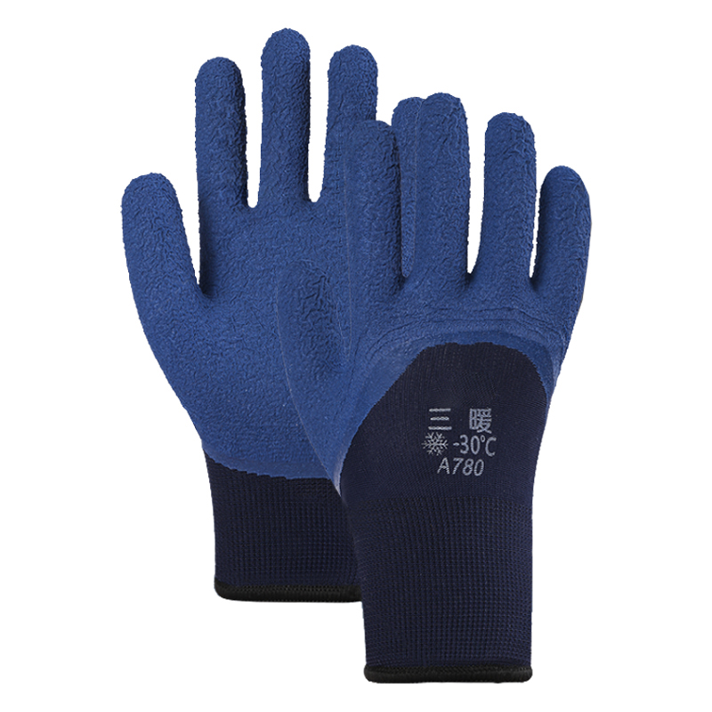 Insulated latex gloves