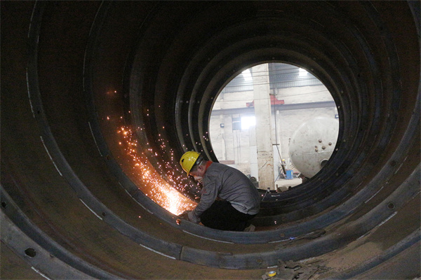 焊花点亮人生——记“凤泉工匠”新乡诚德焊工组长王金涛