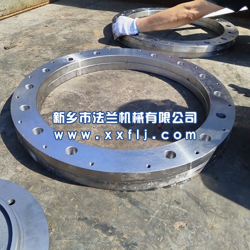 成品法兰.jpg