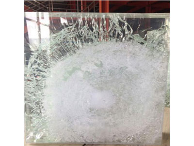 防狙击步枪玻璃